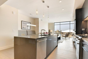 Mountain-Modern 2 BR Ski in Ski out Residence condo